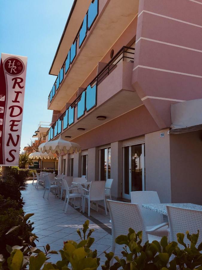 רימיני Hotel Ridens מראה חיצוני תמונה
